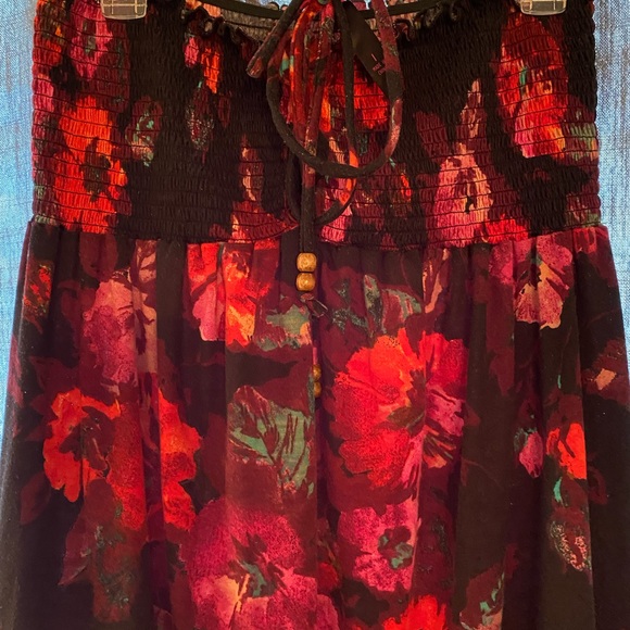 Pure Energy Dresses & Skirts - Beautiful summer halter dress with tie neck